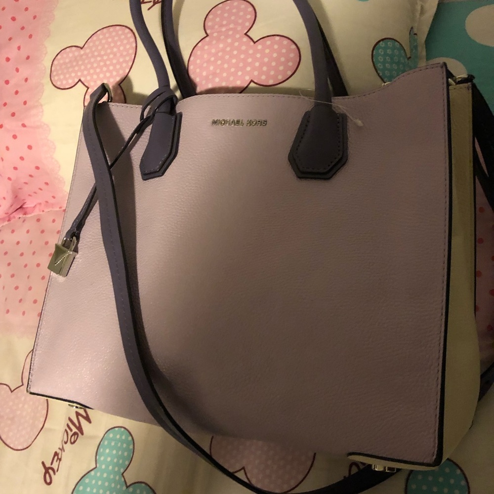 Michaek kors handbag new with tag